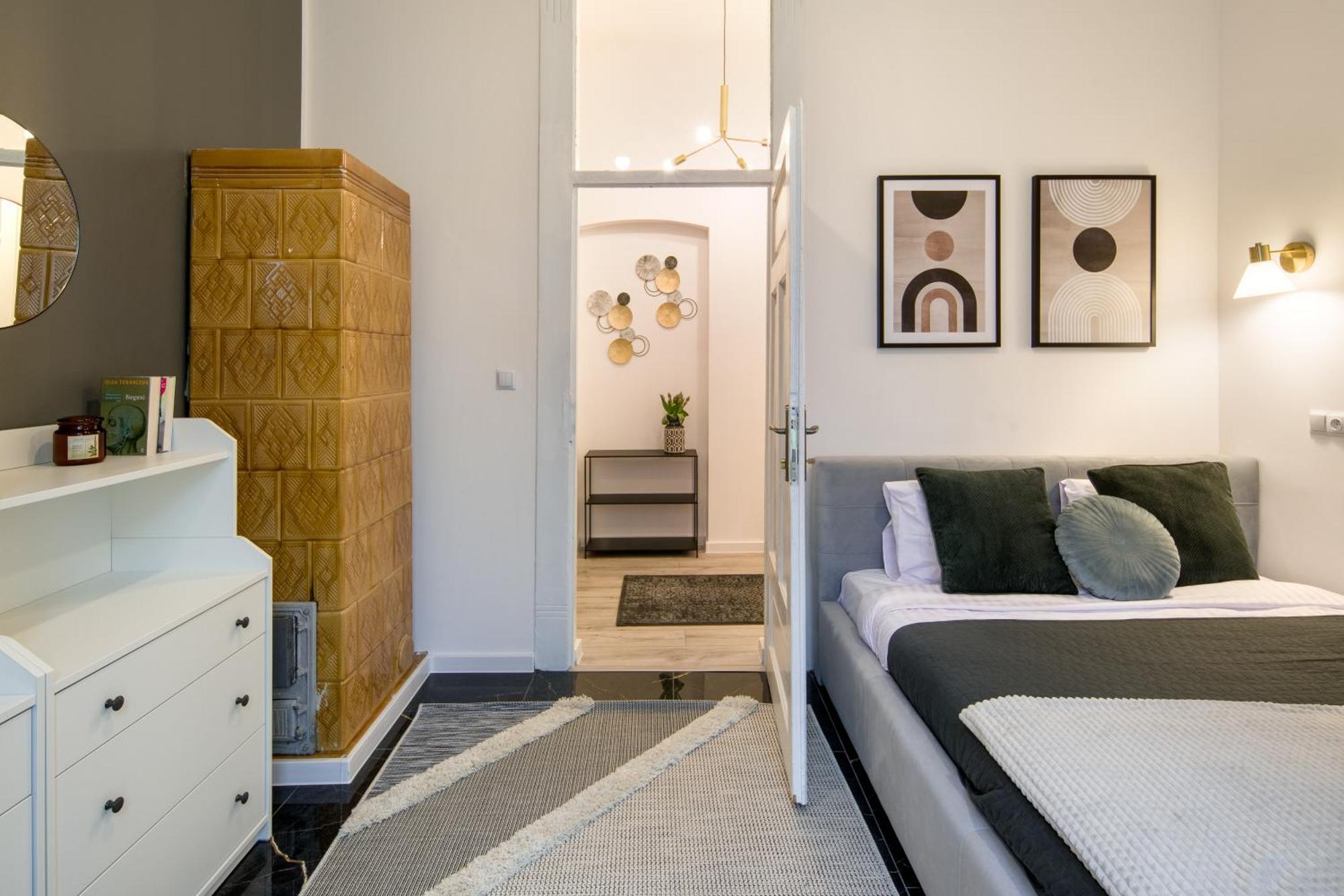 Wawelove Pilsudskiego - 3 Bedroom Apt. With Balcony And Free Parking! 克拉科夫 外观 照片