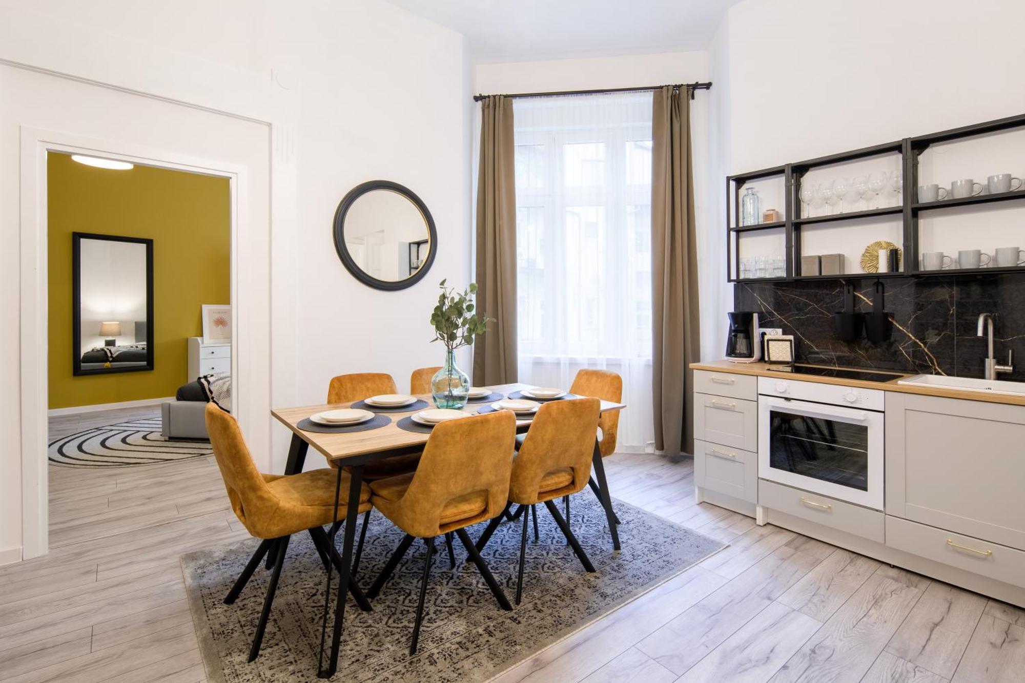Wawelove Pilsudskiego - 3 Bedroom Apt. With Balcony And Free Parking! 克拉科夫 外观 照片