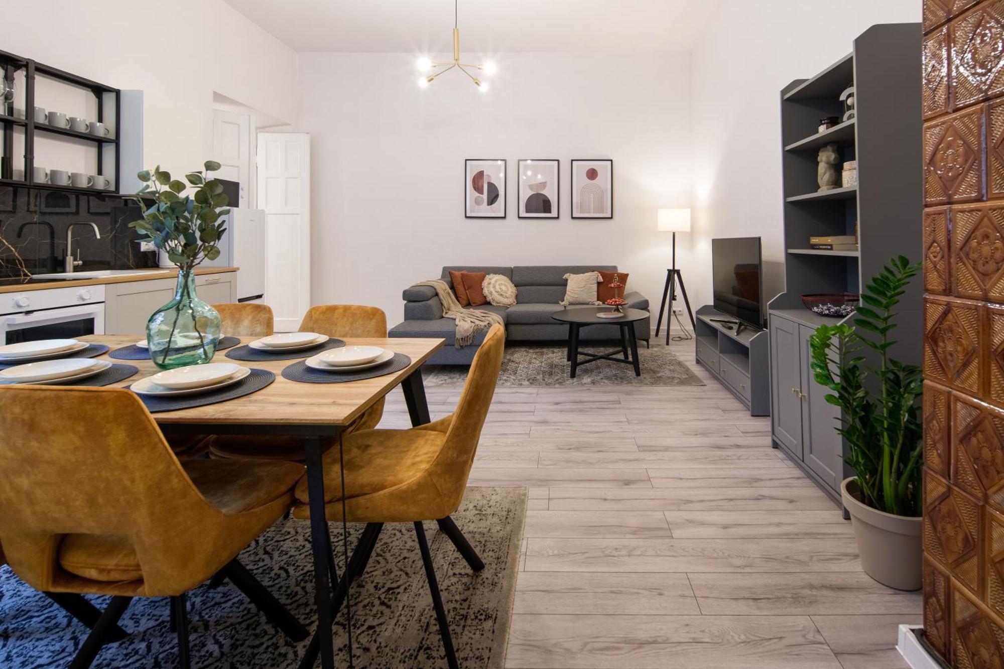 Wawelove Pilsudskiego - 3 Bedroom Apt. With Balcony And Free Parking! 克拉科夫 外观 照片