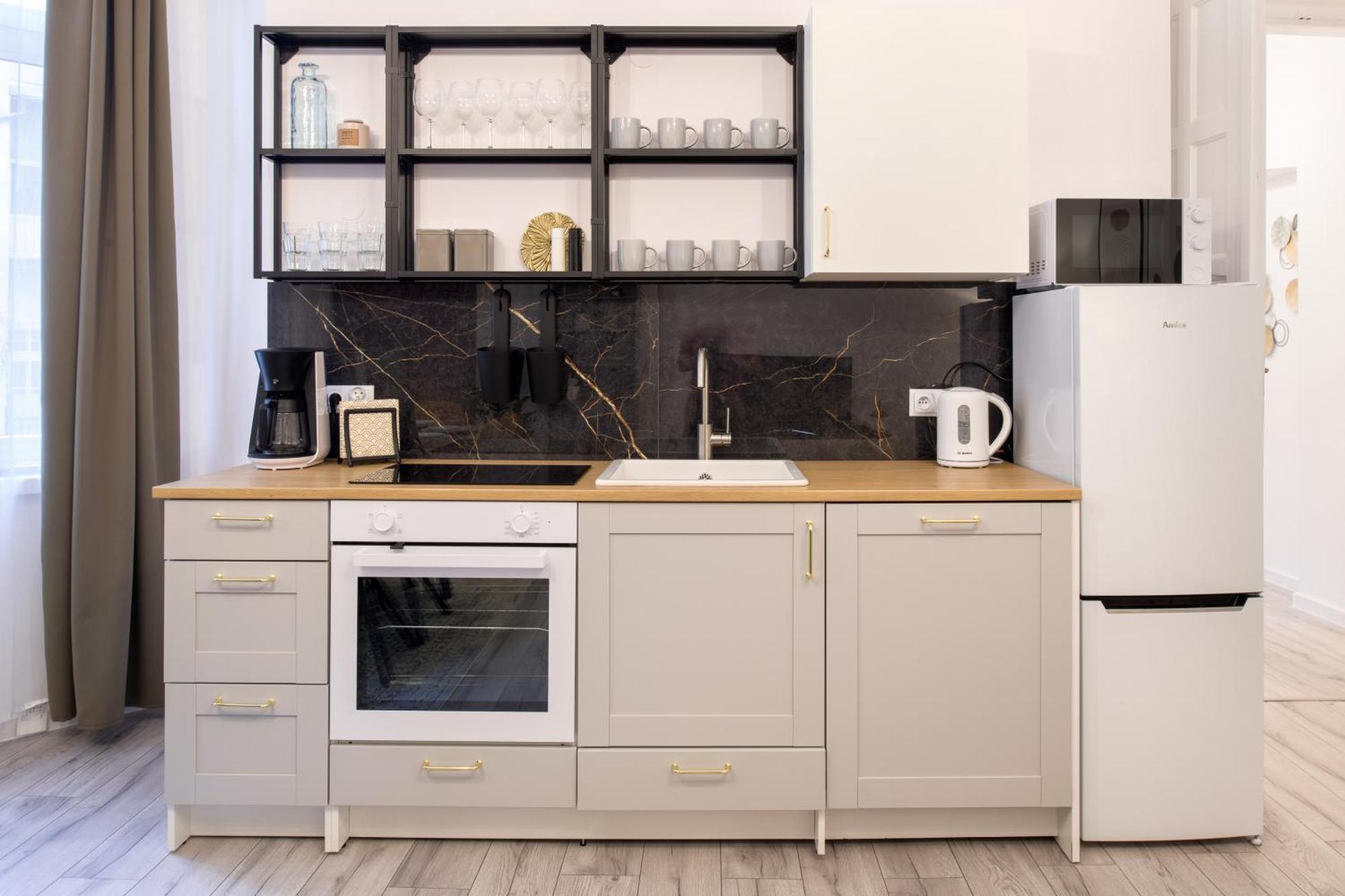 Wawelove Pilsudskiego - 3 Bedroom Apt. With Balcony And Free Parking! 克拉科夫 外观 照片
